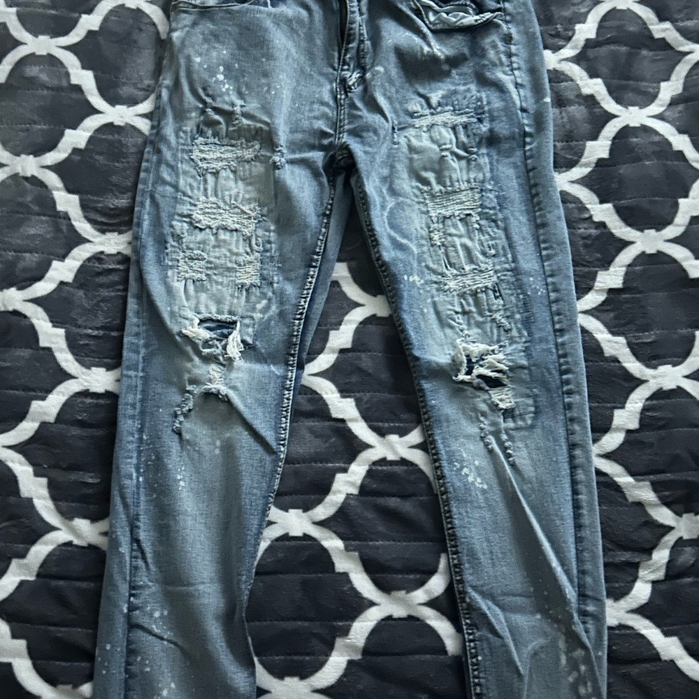 Men's Distressed Blue Jeans